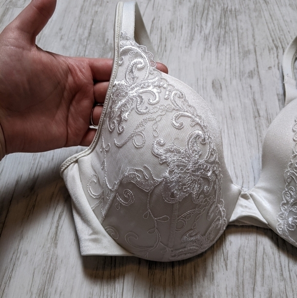 Bali White Floral Lace Overlay Deep U Neckline Underwire Bra Size 34C - Picture 4 of 6